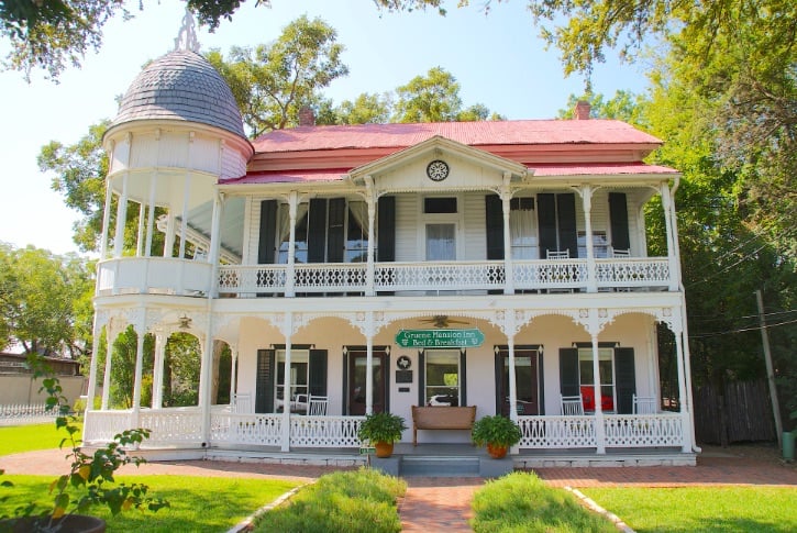 Gruene Mansion Inn in New Braunfels © Scott Kendall
