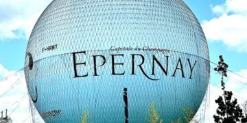Epernay globe on Avenue de Champagne © Scott Kendall
