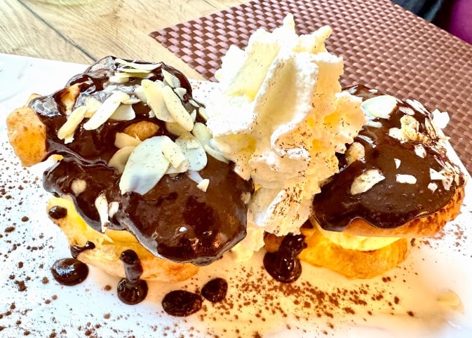 Grill N Chill's delicious profiterole © Scott Kendall