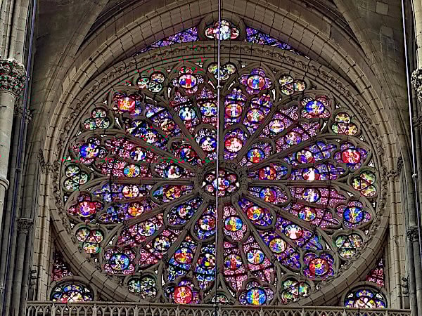 Reims Cathedral round windows © Scott Kendall