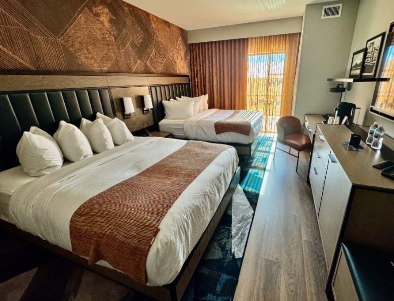 Hotel Avail comfy bedroom © Scott Kendall 
