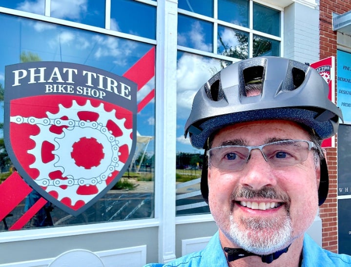 Phat Tire bicycle rentals in Rogers © Scott Kendall