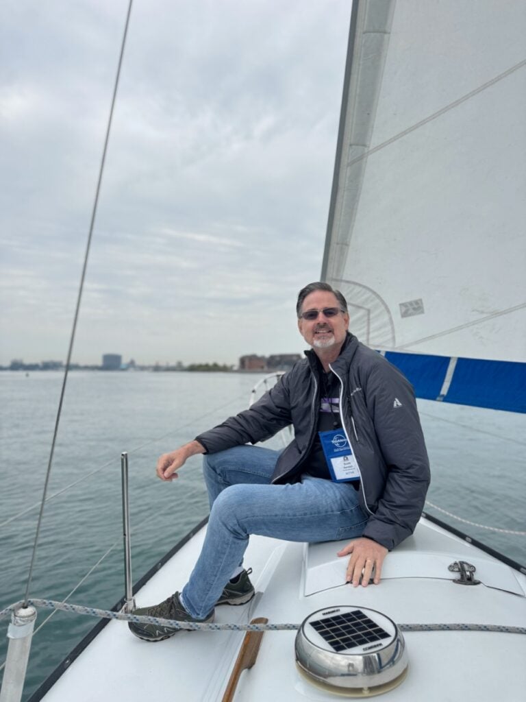Detroit River – Scott onboard Olokun © Scott Kendall