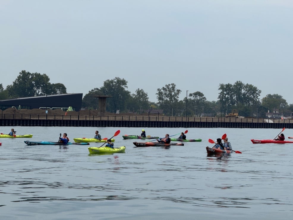 Detroit River kayakers © Scott Kendall 