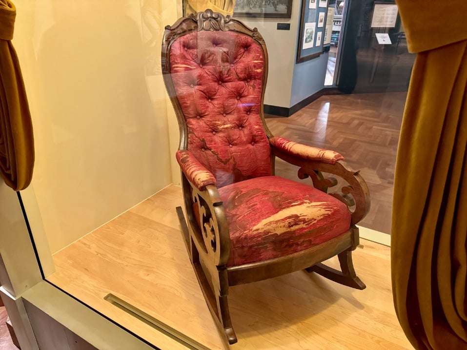 Henry Ford Museum – Abraham Lincoln chair from assassination © Scott Kendall