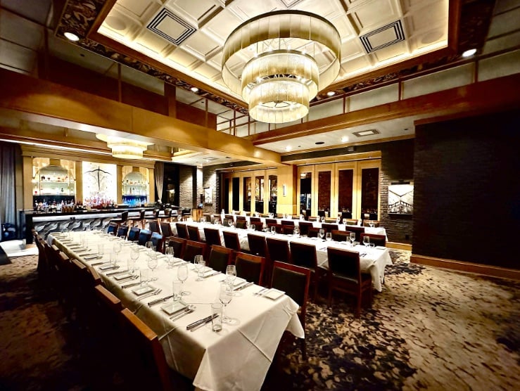 Ruth's Chris private dining room © Scott Kendall 