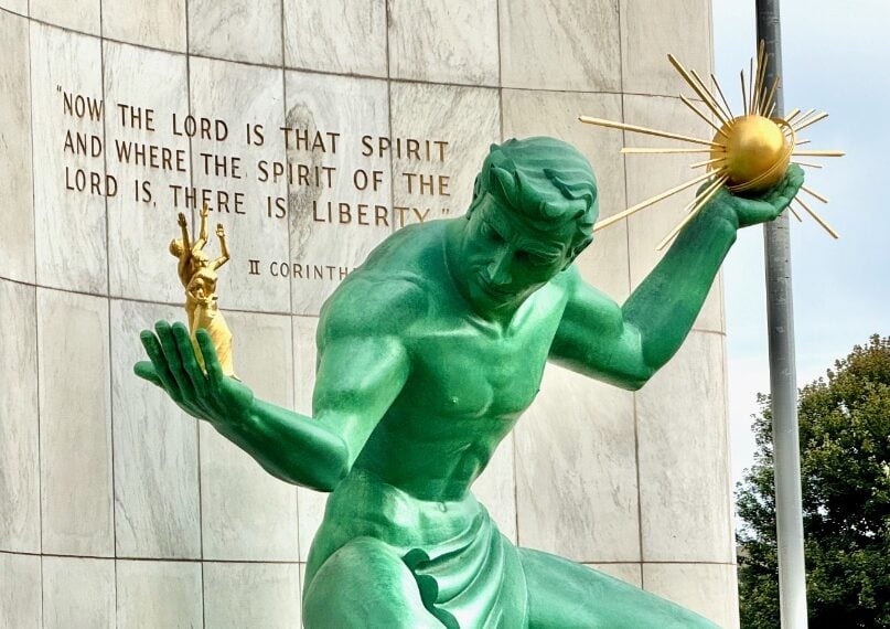 The Spirit of Detroit in downtown © Scott Kendall