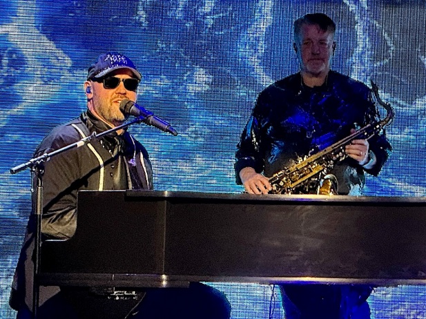 Piano Man performs Billy Joel classics © Scott Kendall