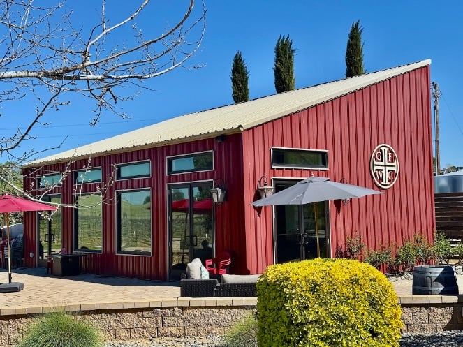 Glunz Family Winery tasting room at one of the best wineries in Paso Robles © Scott Kendall