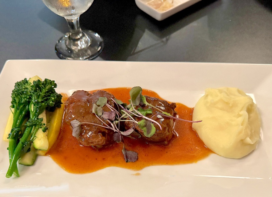 Delicious braised shortribs – one of the many reasons Parchetto is one of the best restaurants in Paso Robles © Scott Kendall