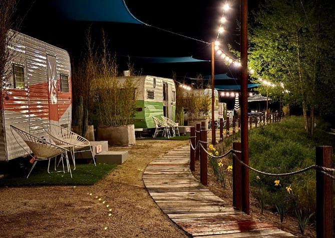 Trailer Pond pathat night © Scott Kendall