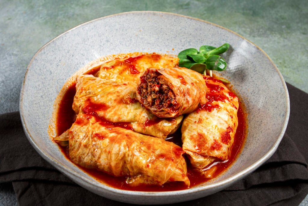 SToltott-Kaposzta-stuffed-cabbage © Envato