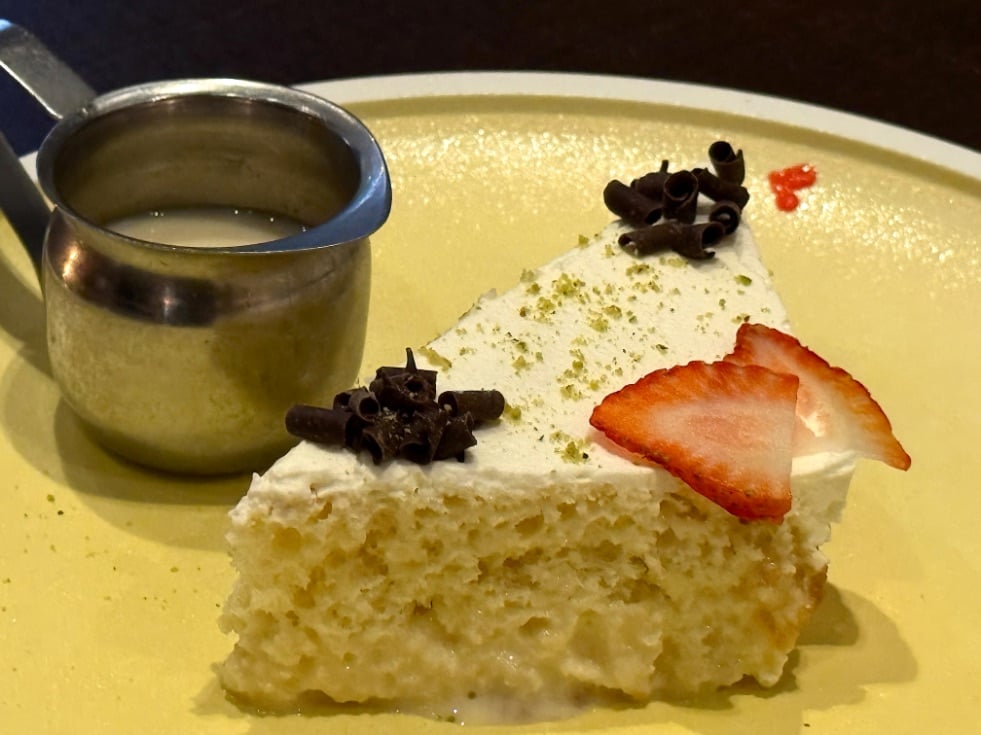 Afghan Kitchen special dessert Mum's secret cake © Scott Kendall
