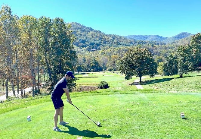 Lake Junaluska Golf Course with Sebastian teeing off © Scott Kendall 
