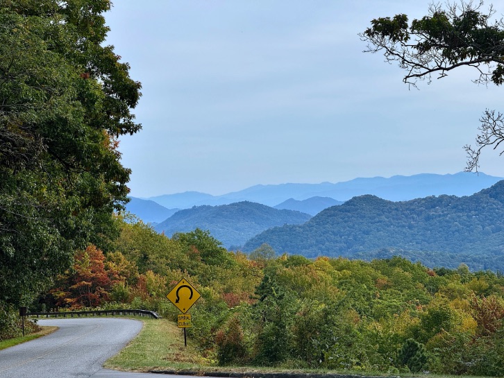 Mountain scenes around Blue Ridge Pkwy © Scott Kendall 